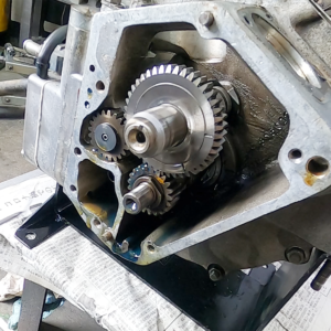 ショベルヘッドエンジンのピストン〜カム周りをバラしました